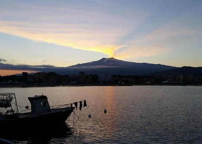 アパート Orama Front Sea