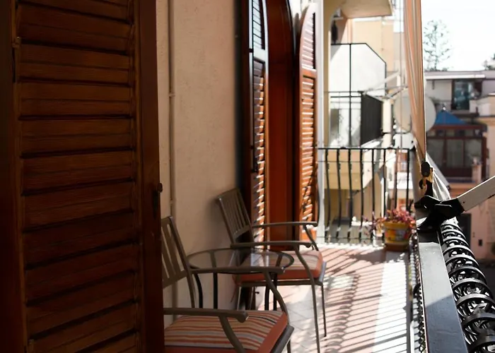 アパート Orama Front Sea