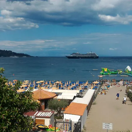 Orama Front Sea Appartement *