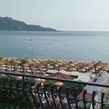 Appartement Orama Front Sea Giardini-Naxos